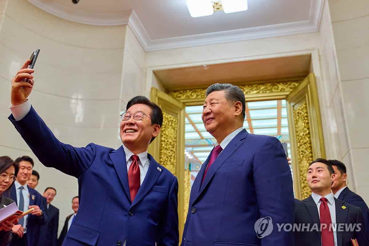 Xi congratulates Lee on South Korean government's 78th anniversary