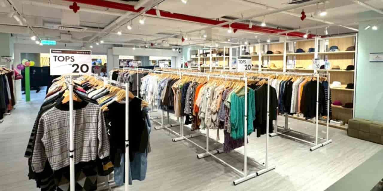 Japanese thrift chains expand across Asia, emphasizing quality