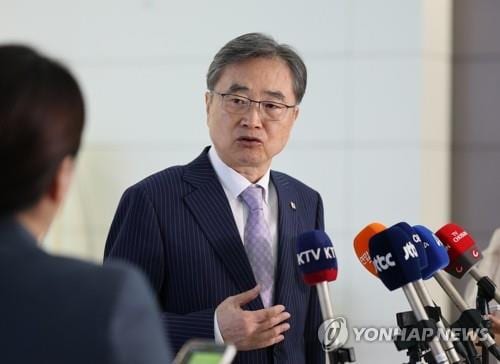 South Korean FM Cho heads to Washington for talks with US Secretary of State Rubio