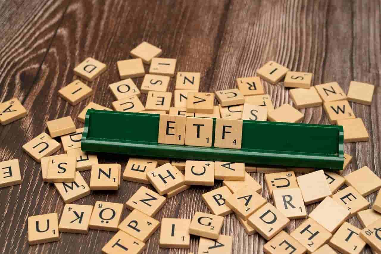 BlackRock Bitcoin ETF Sees $300 Million Outflow Amid Shifting Investor Appetite