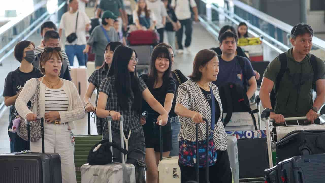 Hong Kong airport passenger traffic up 10% in May, cargo volume down