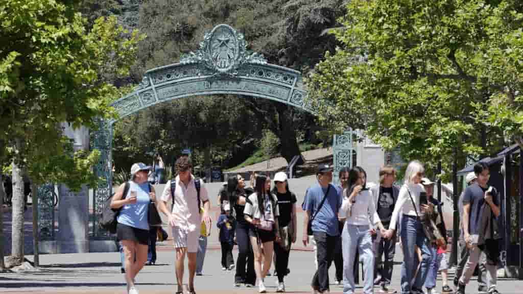 US universities curb international student internships after federal warning