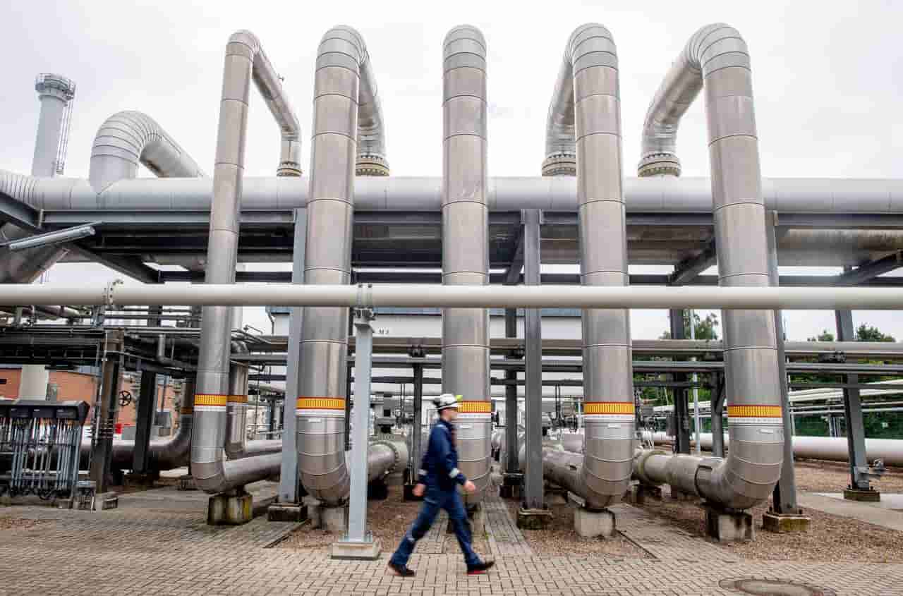 Europe faces critical gas storage shortage with winter approaching