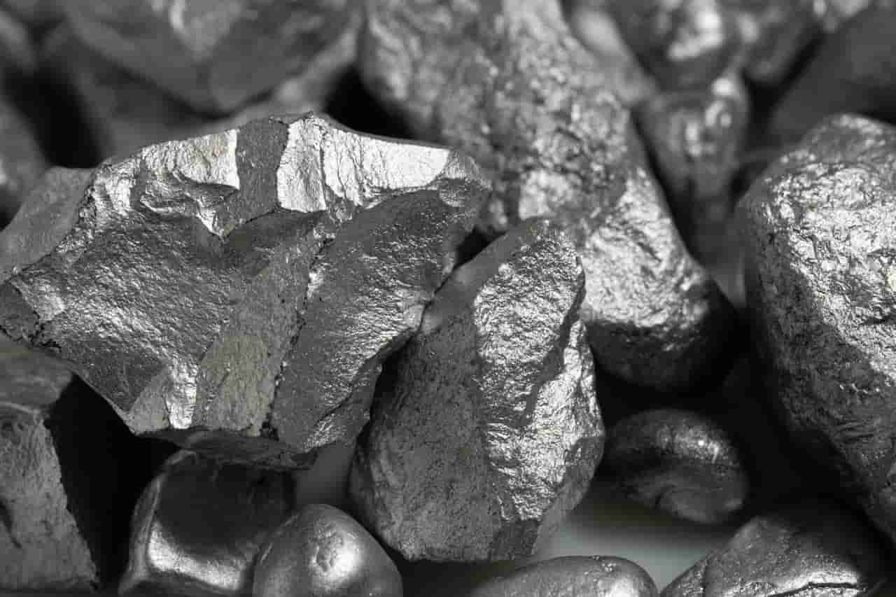 Silver rebounds after Fed rate hike, tests $66 resistance