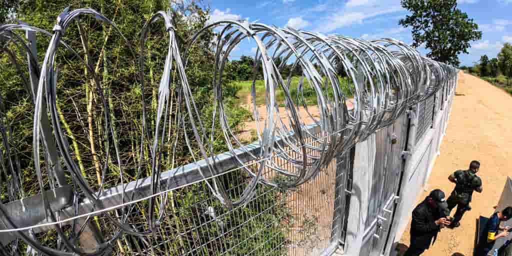 Thailand builds fortified border wall with Cambodia amid ongoing dispute
