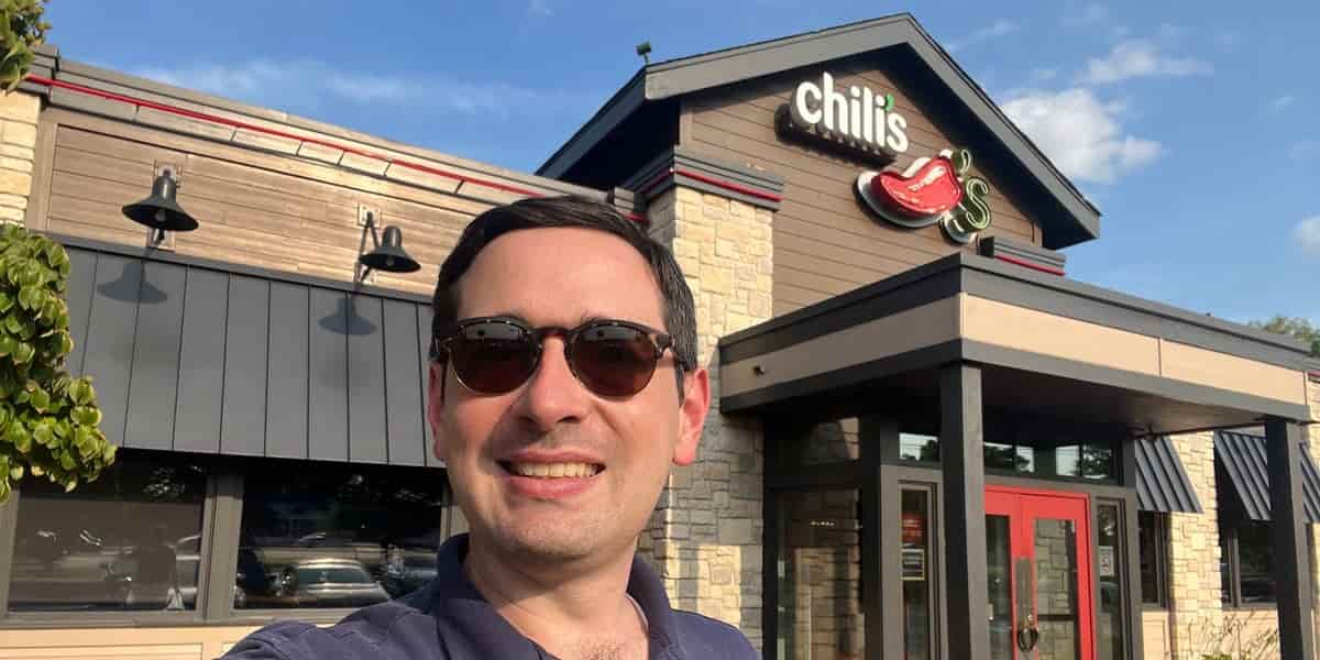 Chili's sees sales growth, competes with fast-food chains