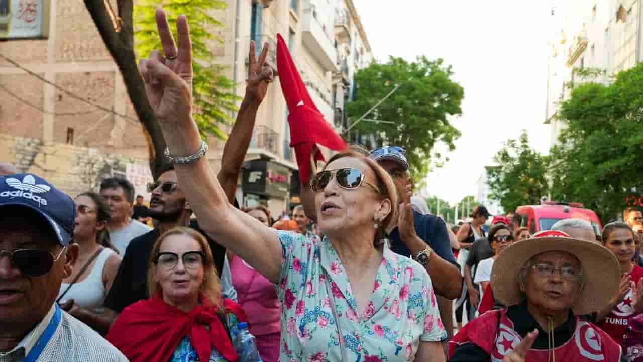 Tunisia escalates civil society crackdown amid public anger over shortages