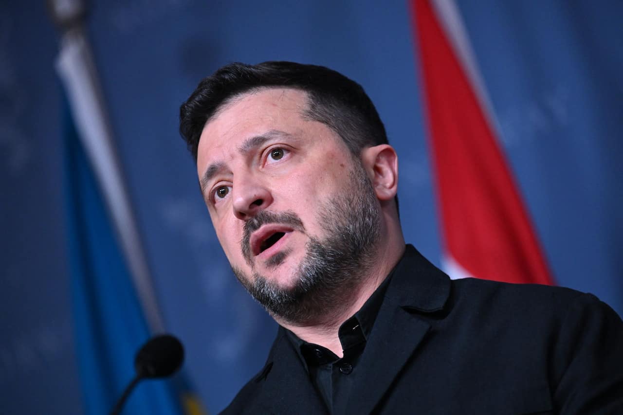 Zelensky says trilateral peace talks with Russia, US to begin in November