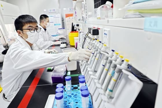 China's Biopharma Job Market Recovers Amid AI and Smart Device Growth