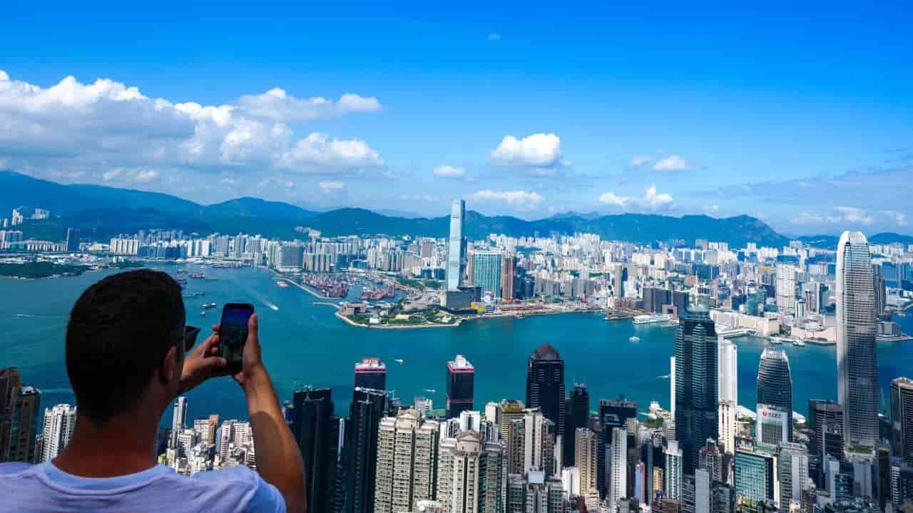 UK minister discusses tech collaboration in Hong Kong