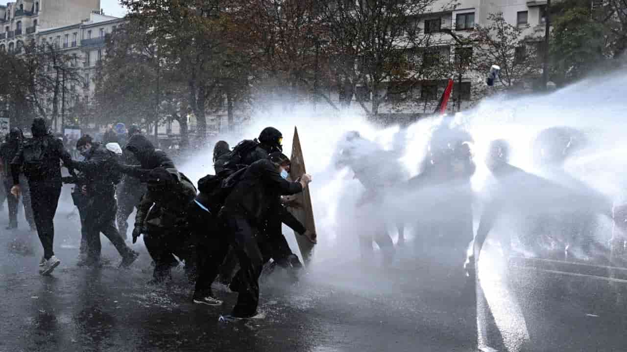 France protests risk violence, echo Hong Kong 2019