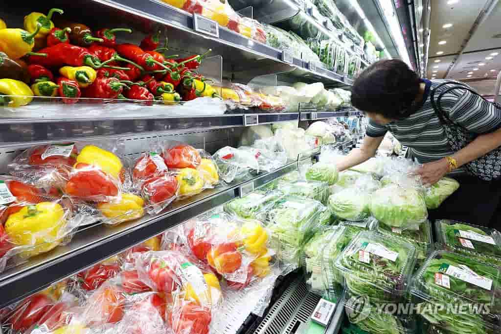 Consumer sentiment rises for second month on strong exports, stock rally