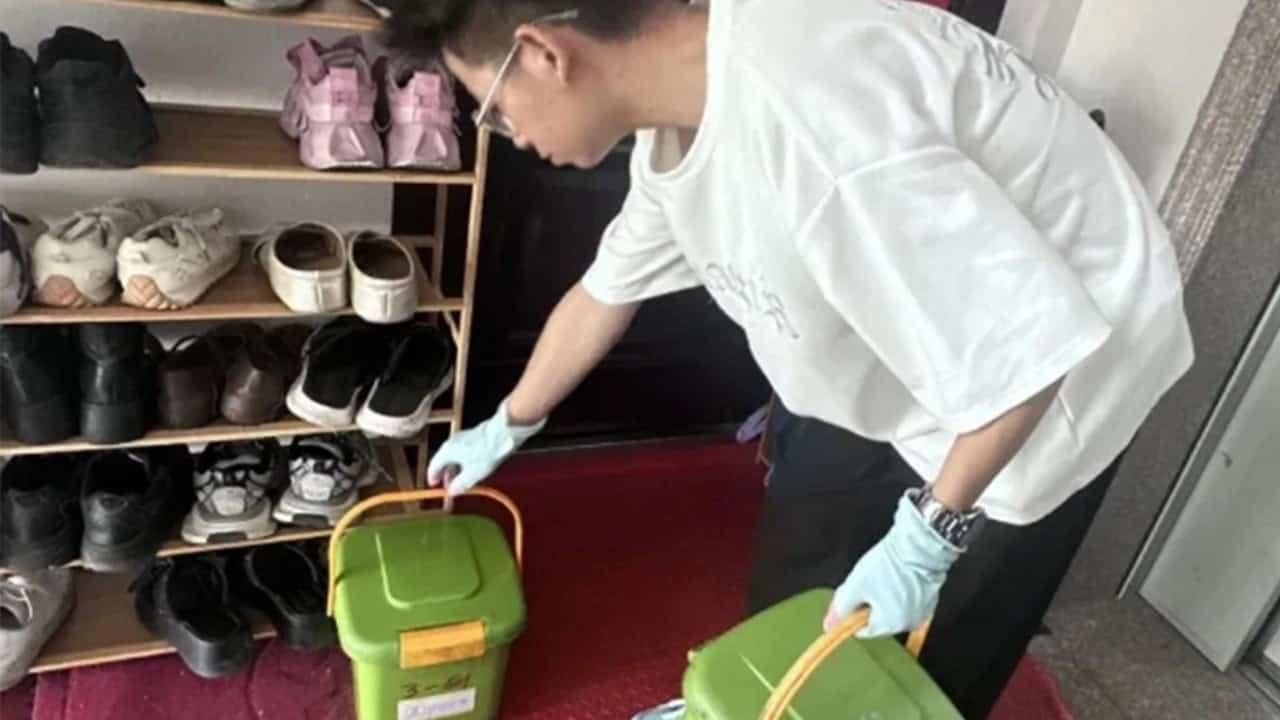 China's 'lazy economy' sees rubbish services gain traction