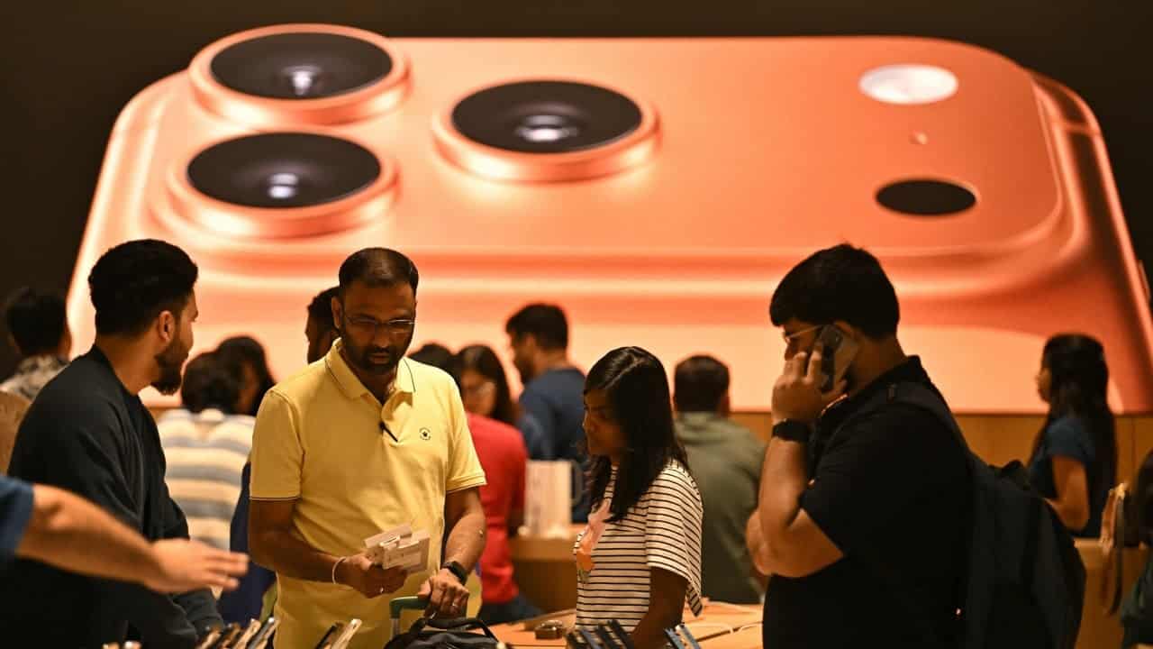 Apple leak in India, China eyes Indonesia for mineral access