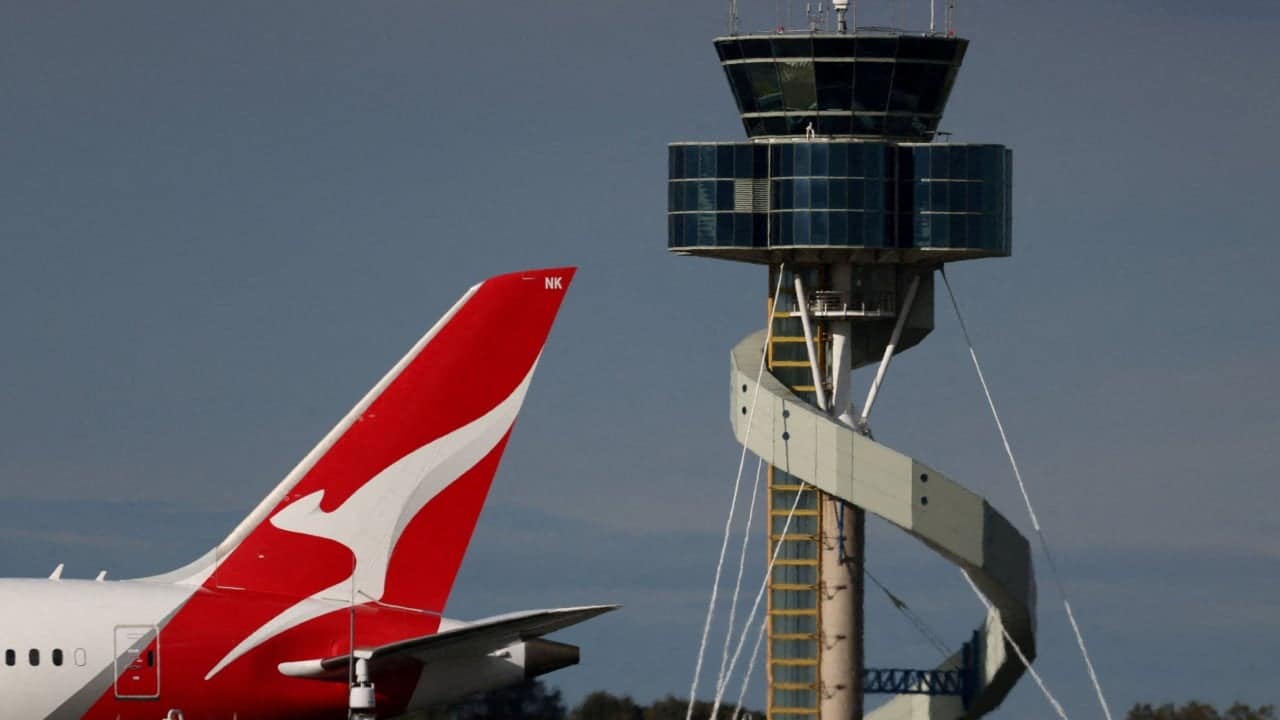 Sydney Airport plans overnight tower closure due to staff shortages