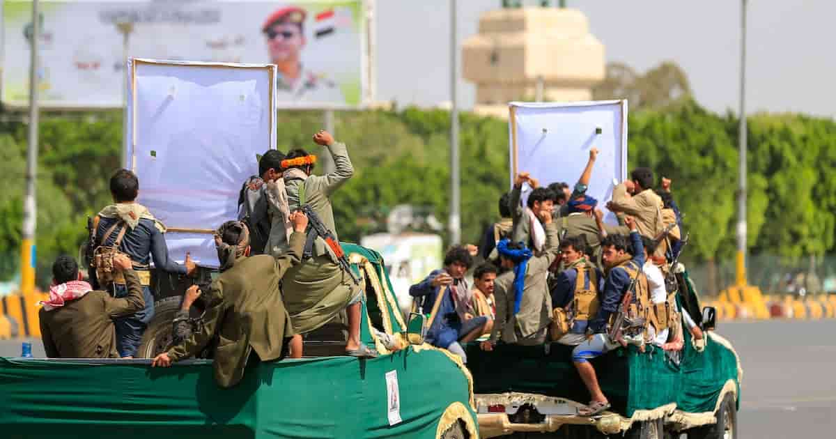 Houthis declare 'blockade for blockade' on Saudi, assure US ships are safe