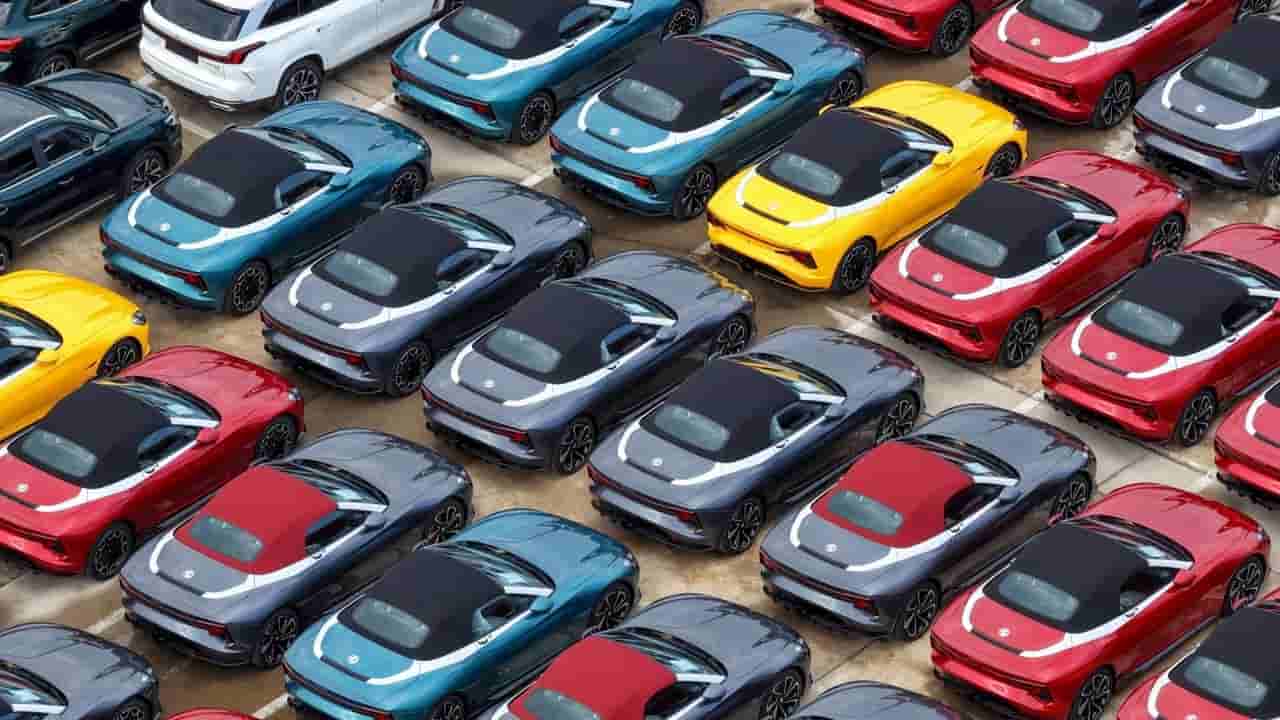 Chinese Carmakers' Price War Plans Thwarted by Lower Profit Margins Amid Falling Sales