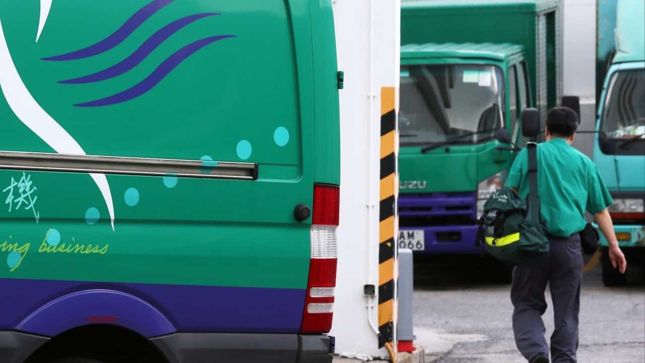 Hongkong Post reports record HK$905 million deficit in ninth year of losses