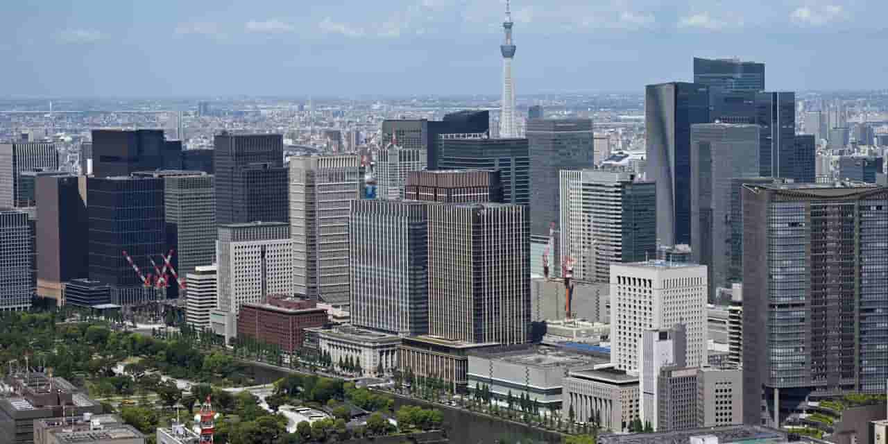 Yen Surges Against Dollar on BOJ Rate Hike Speculation and Intervention Talk