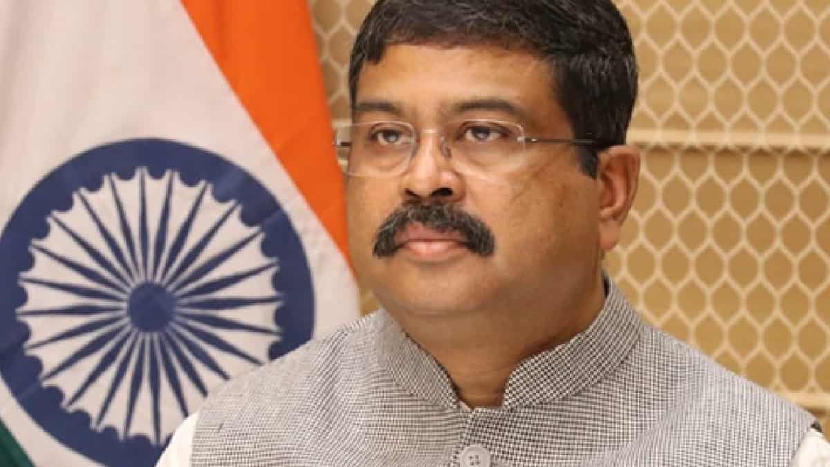 India's Education Minister Resigns Amidst Youth Protests