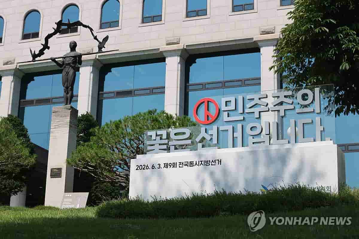 Investigators to question election workers over ballot shortage
