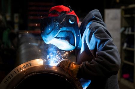 US business equipment spending rises on AI investment