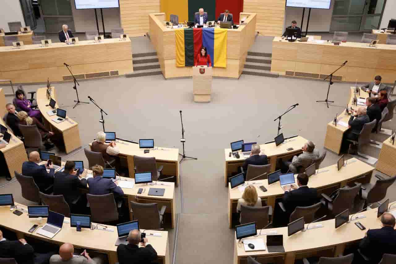 Lithuania parliament advances bill to lift nuclear weapons ban