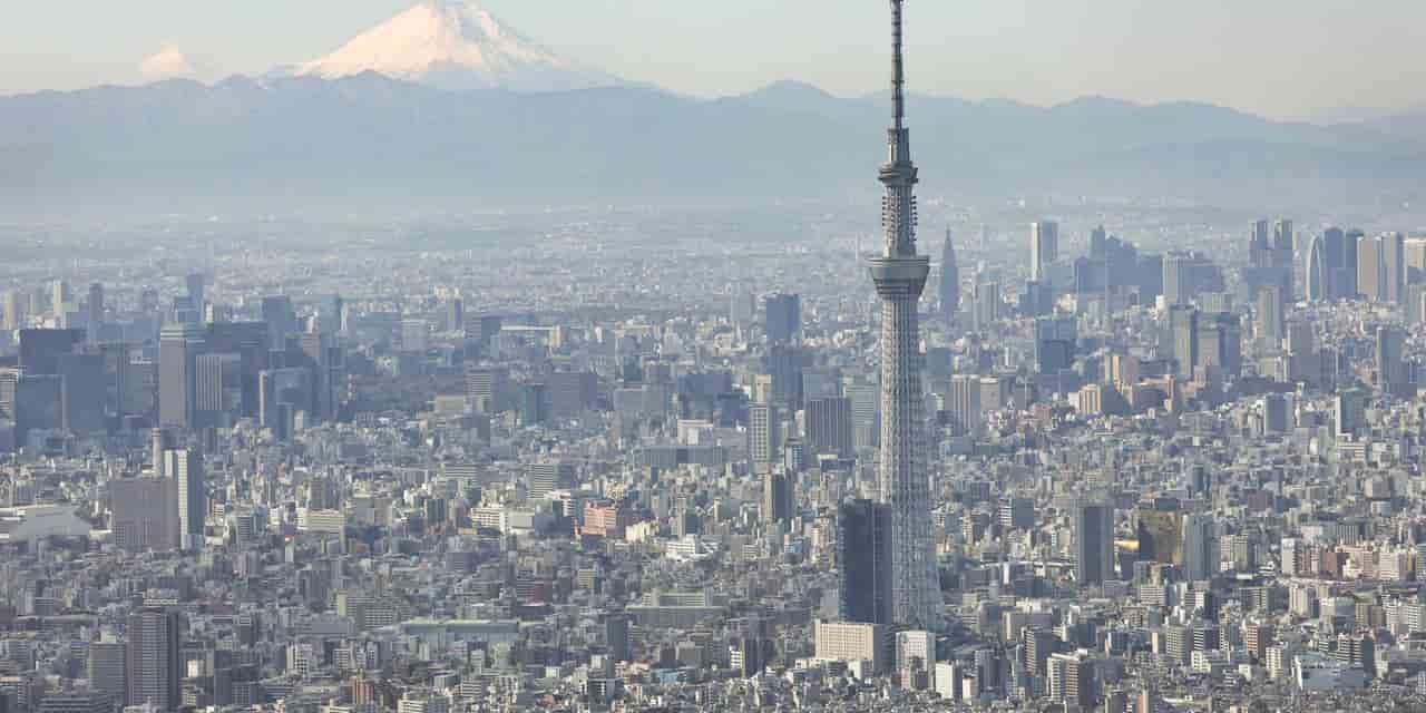 Tokyo commercial land prices hit 33-year high amid office demand