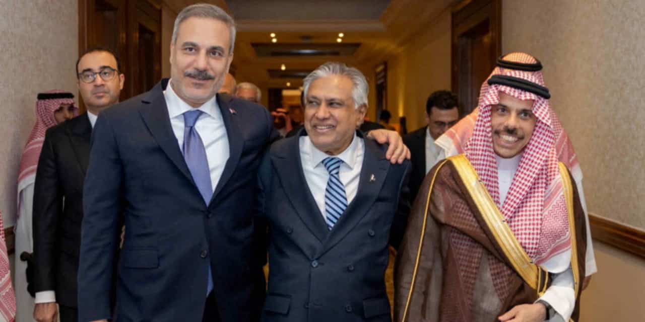 Pakistan, Turkey to deploy forces in Saudi Arabia under defense pact