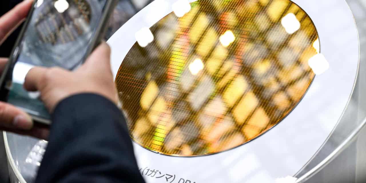 Japan chip exports jump 41% on AI demand, memory price surge