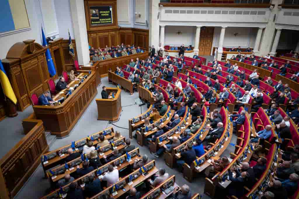 Ukraine parliament passes minority schools bill to appease Hungary, advance EU talks