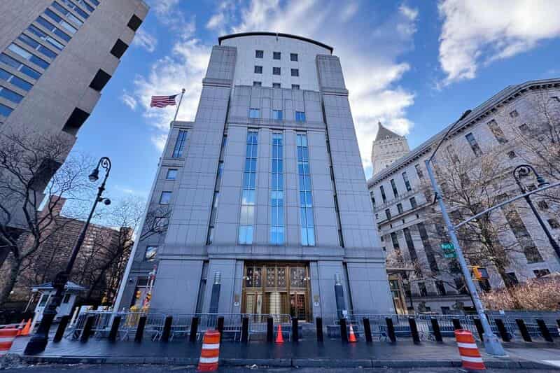 Clifford Chance hires Proskauer Rose for defense in clawback lawsuit