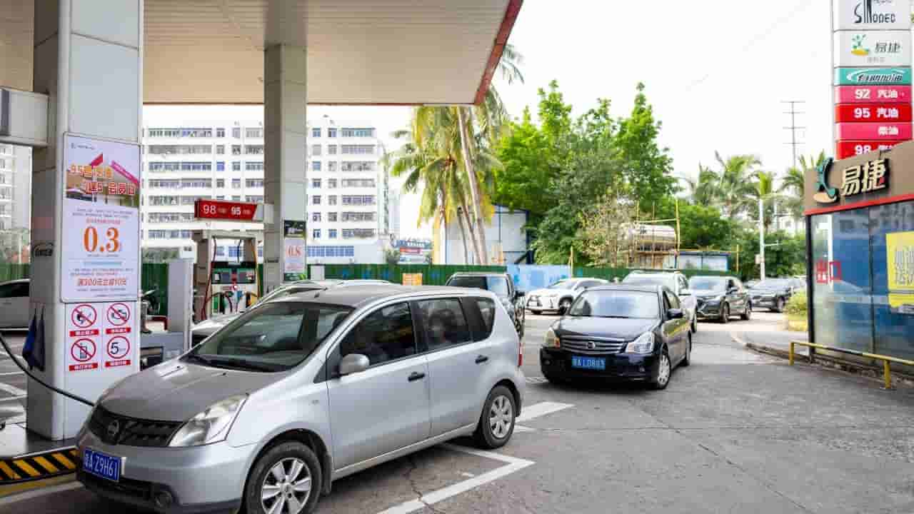 China's Hainan province bans petrol car sales from 2030