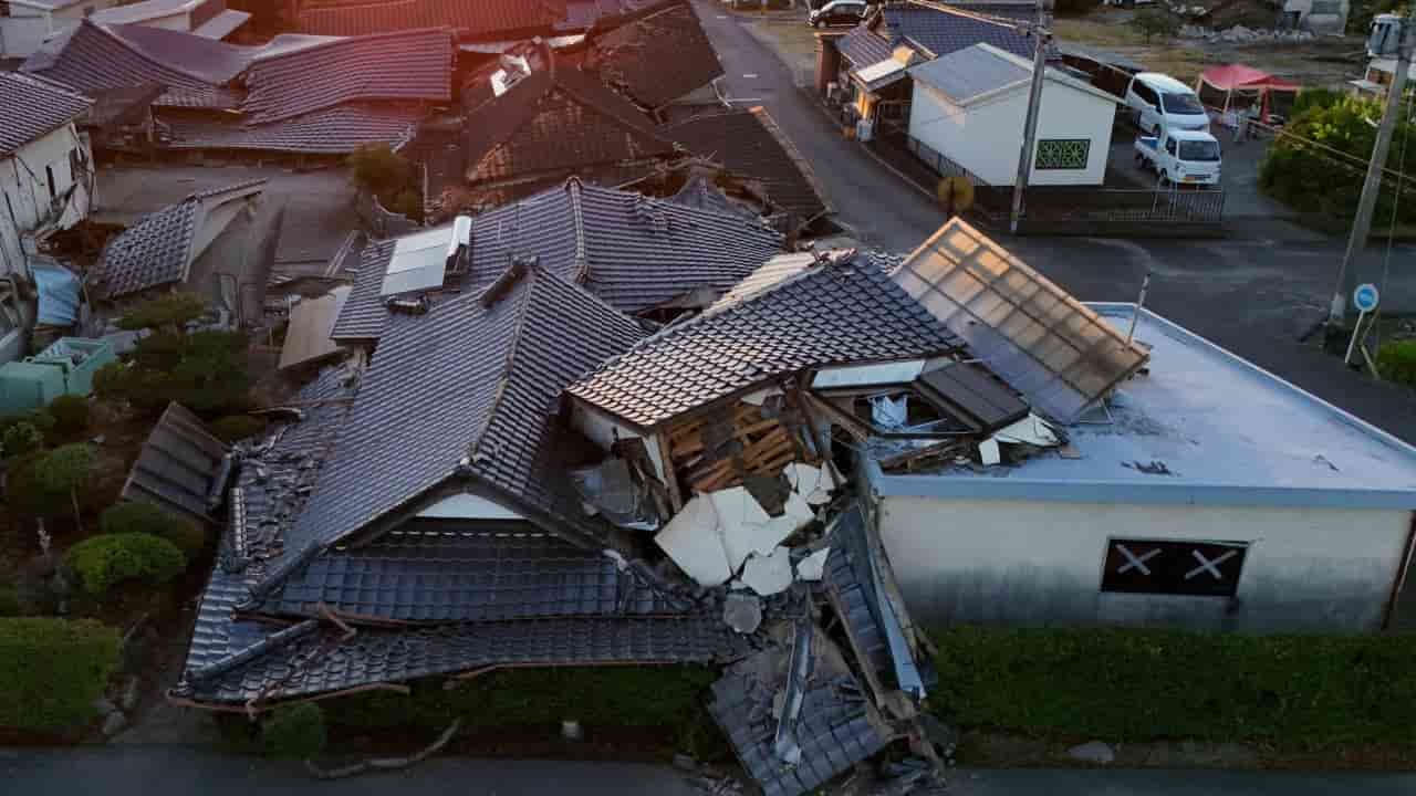 Over 1,000 still in Japan shelters 3 months after Kumamoto quake
