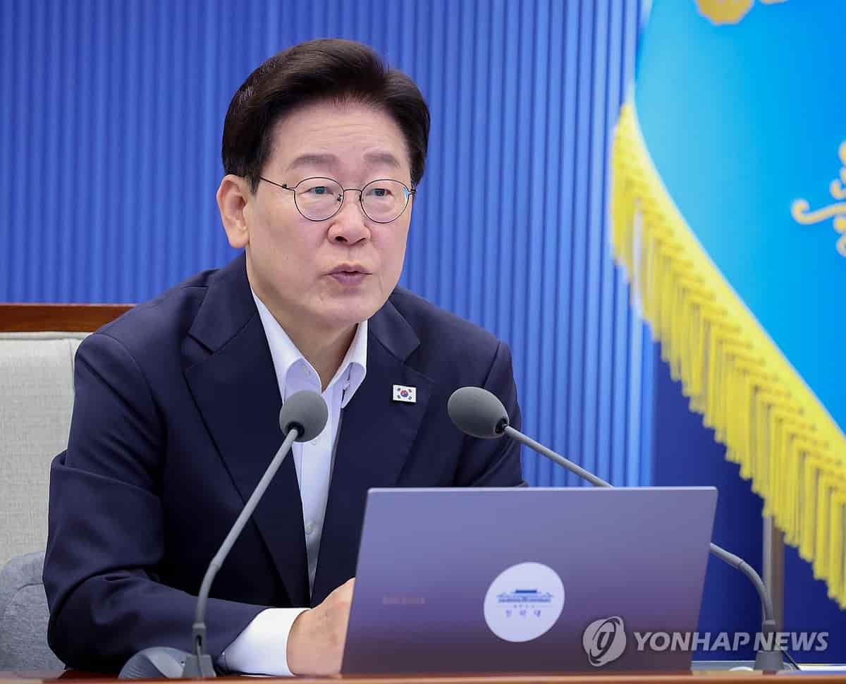President Lee vows to review policies discouraging marriage