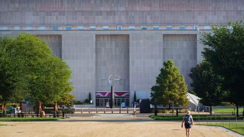 Trump administration threatens to cut ties with Smithsonian