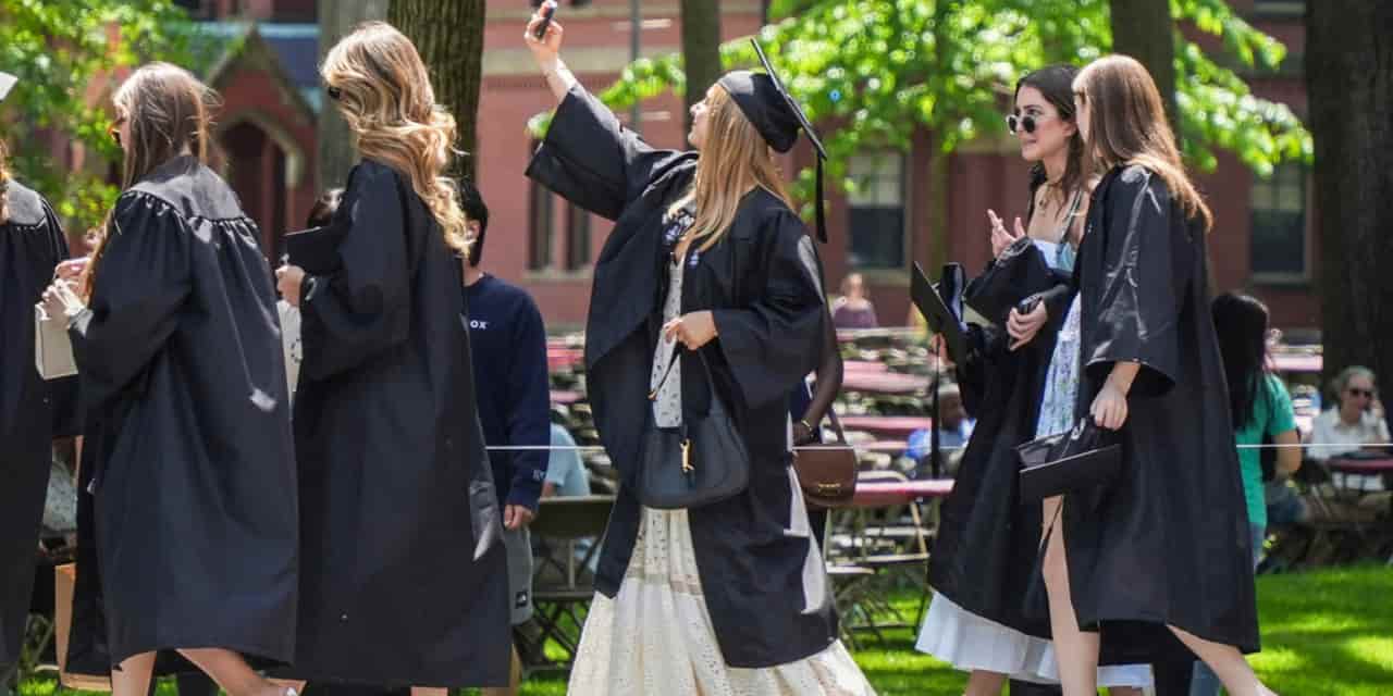 US university grads blame AI for job search struggles