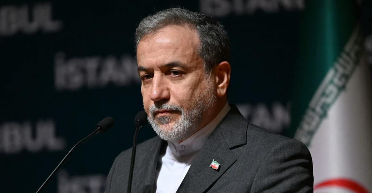 Iran, Oman 'very close' to deal on Strait of Hormuz shipping route