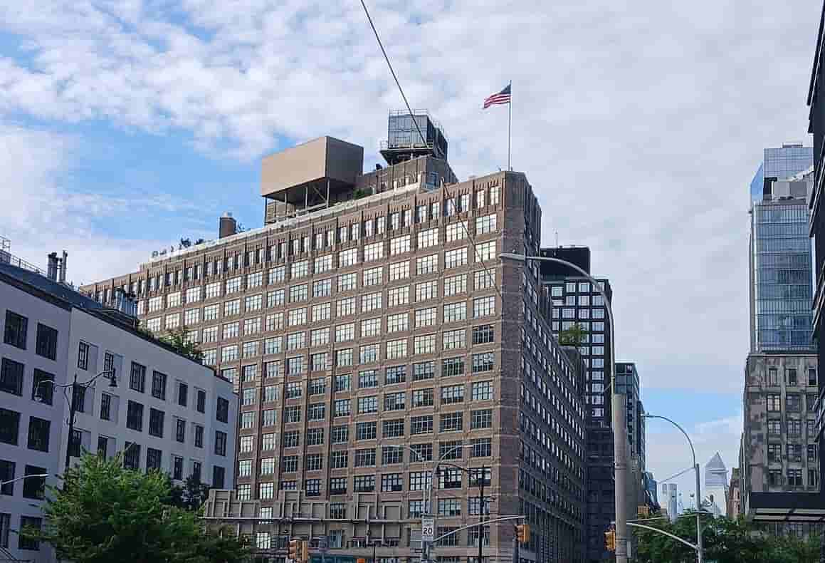 Brookfield in talks to acquire stake in $3.5B Manhattan office complex