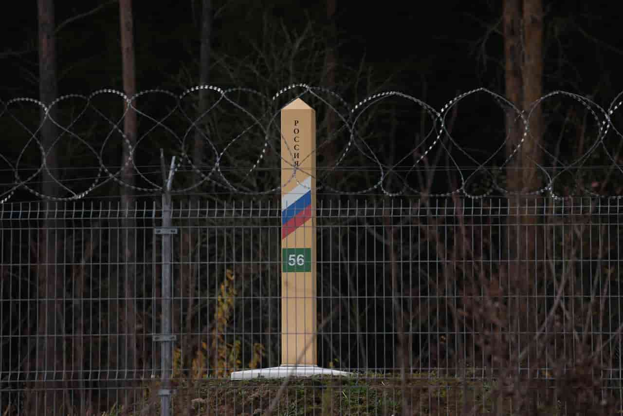 Lithuania to deploy troops to Russia border amid regional tensions