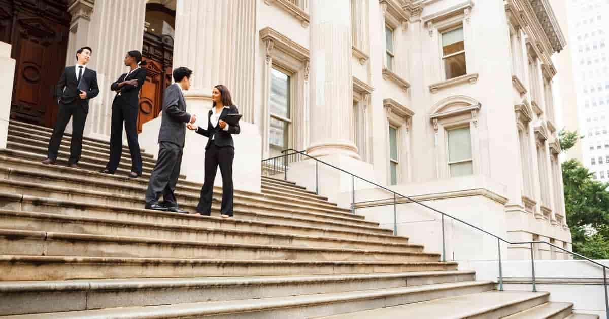 States Step In as Federal Grad PLUS Loans Face Elimination