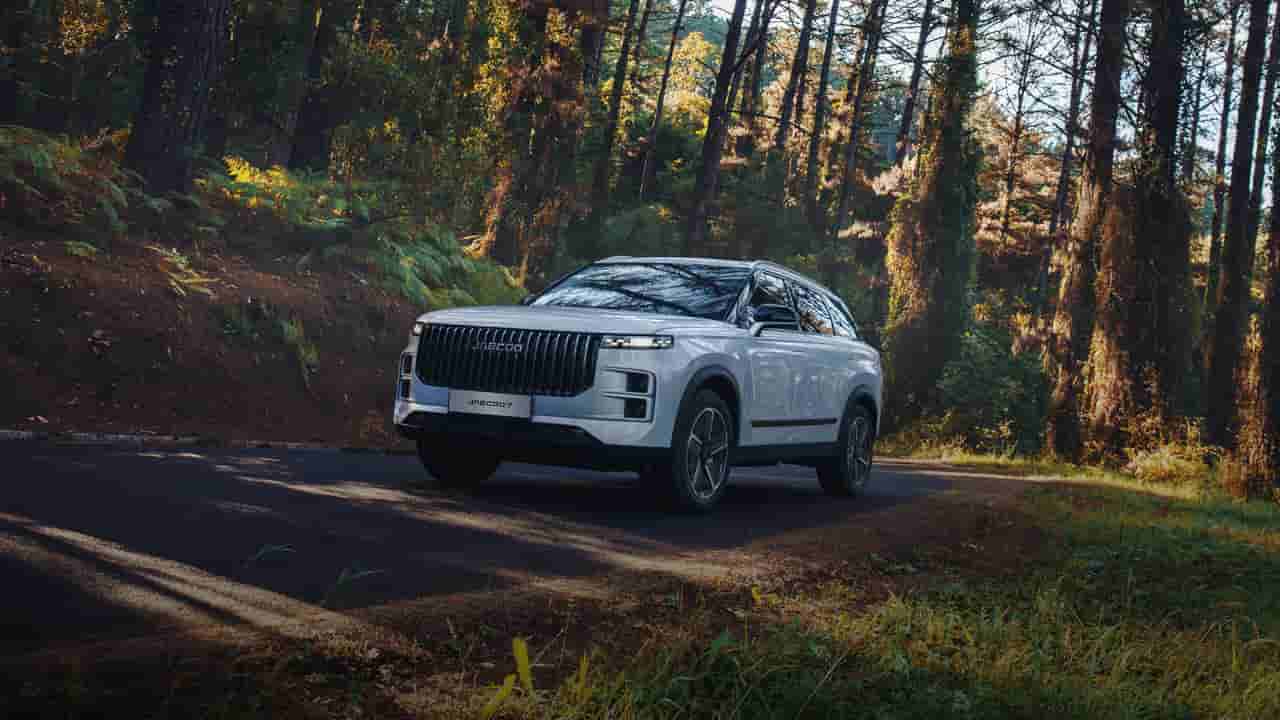 China threatens retaliation if UK imposes EU-style EV tariffs