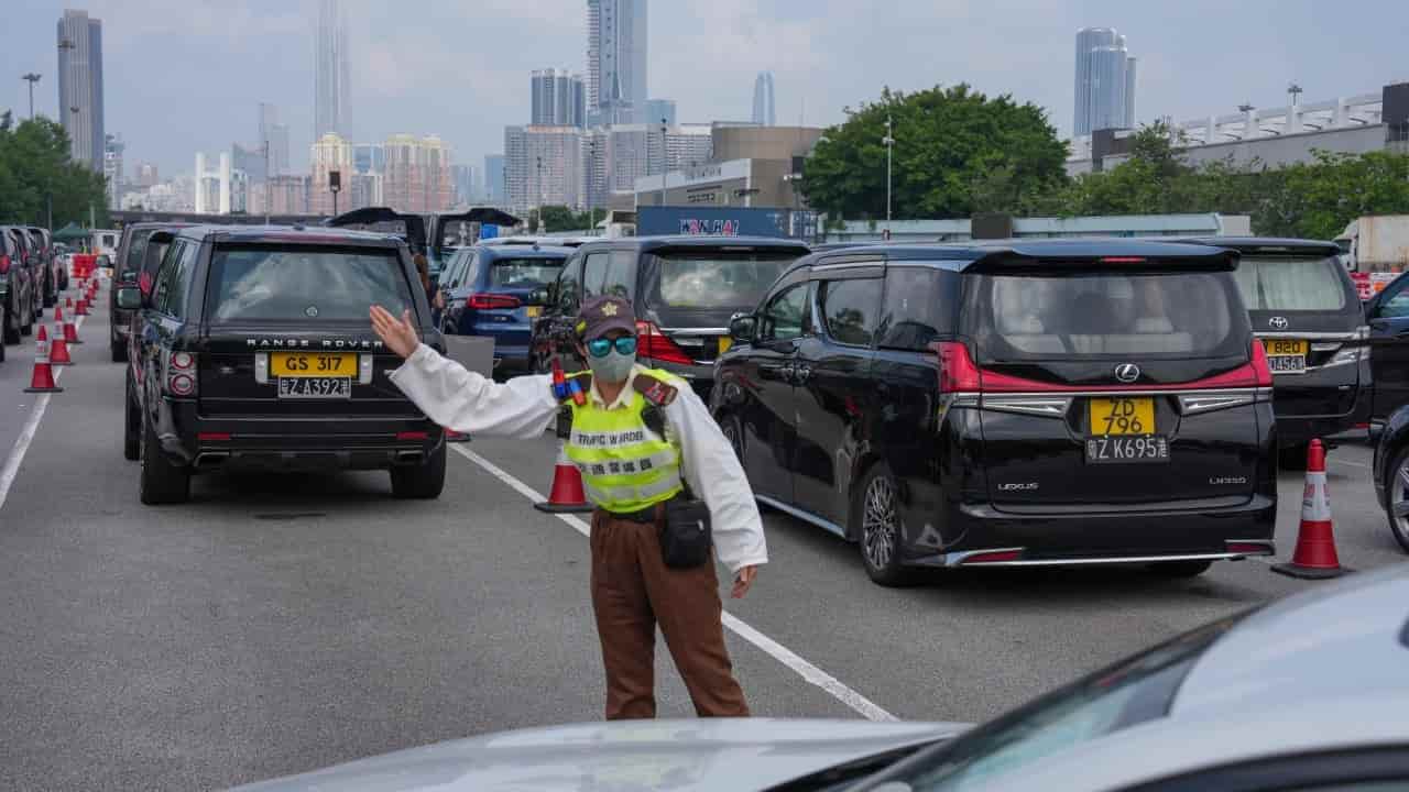 Hong Kong to overhaul traffic management at Huanggang Port after weekend gridlock