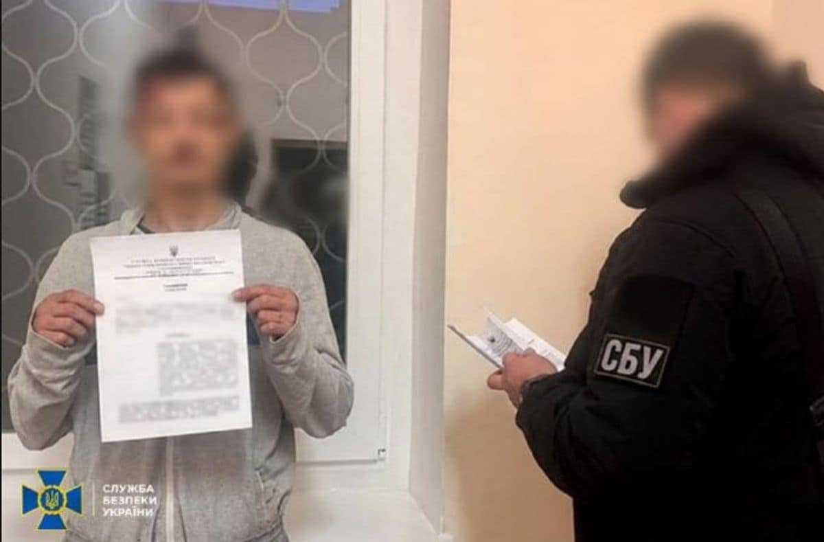 Russian soldier charged with war crimes over alleged killing of 5 Ukrainian troops, civilian