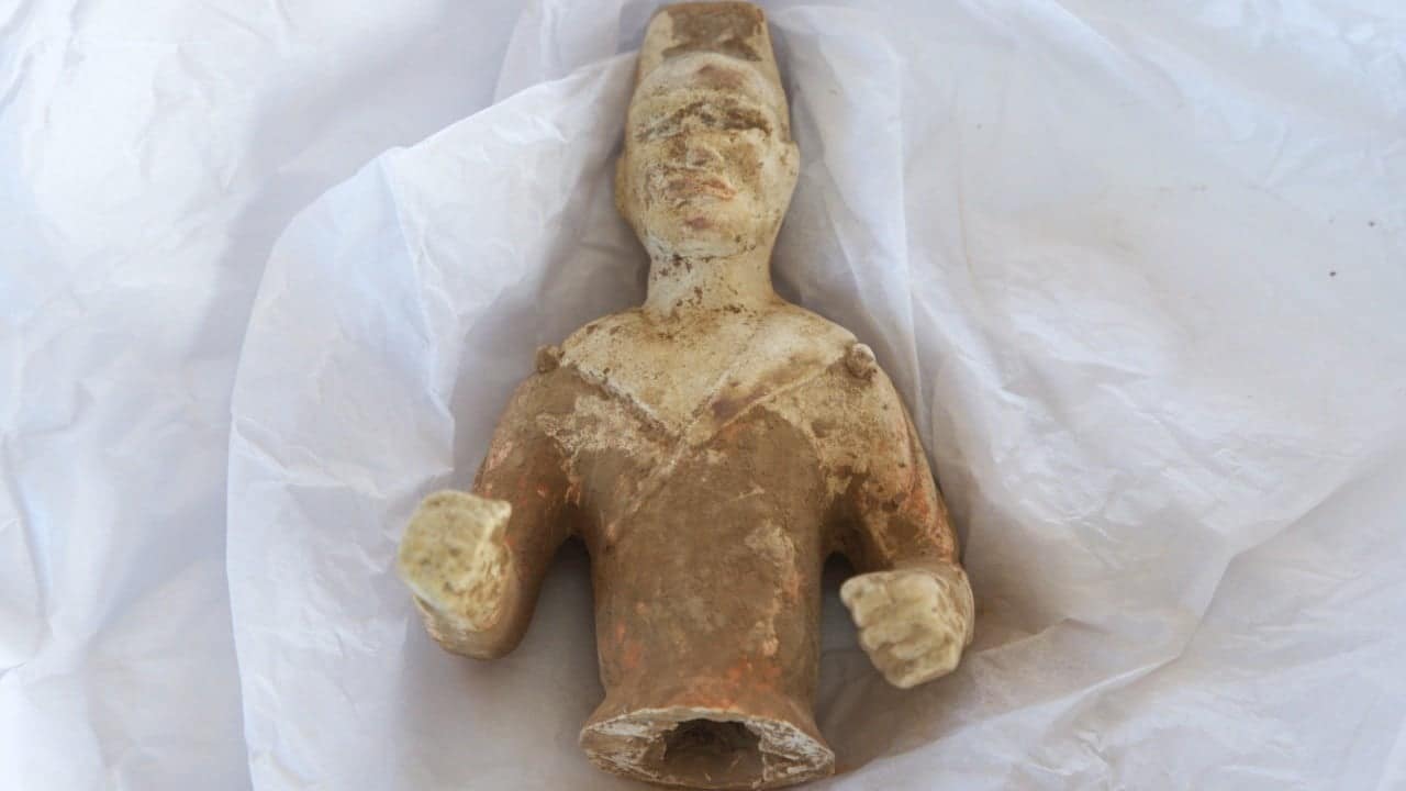 US returns 64 smuggled artifacts to China ahead of leaders' meeting