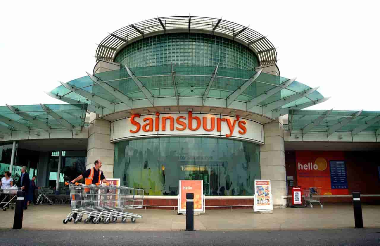 Sainsbury's CEO urges Labour to avoid tax hikes in Budget