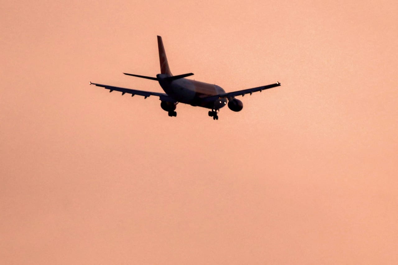 Iraq suspends all Iranian flights to enforce US sanctions