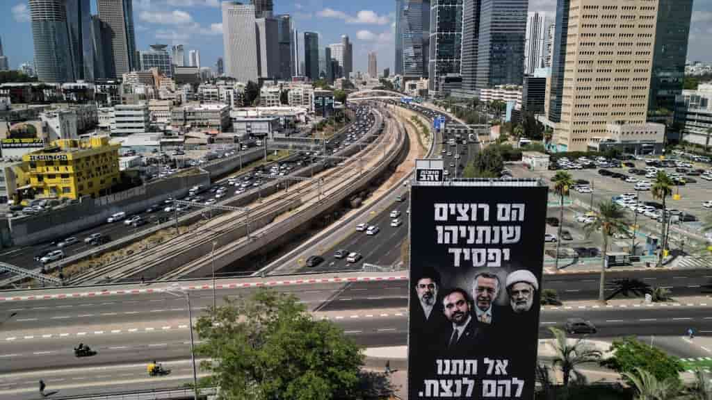 Netanyahu casts Turkey as Israel
s new villain amid tough re-election fight