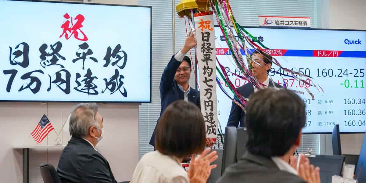 5 Asian Stocks Soar on AI Infrastructure Demand