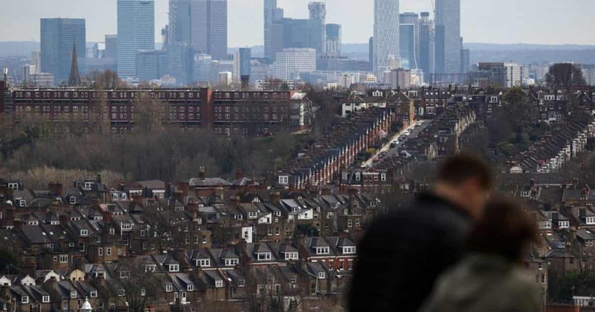 Global bond selloff pushes UK mortgage costs higher